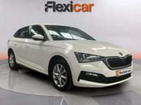 Usado Skoda Scala Ambition 110 CV (80 kW) 2021 Blanco Utilitario