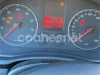 Usado VW Golf IV 102 CV (75 kW) 2005 Negro Berlina