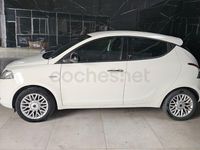 Usado Lancia Ypsilon Gold 69 CV (50 kW) 2014 Blanco Utilitario