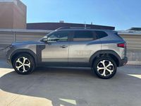 Usado Dacia Duster Journey 131 CV (96 kW) 2025 Gris SUV