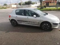 Usado Peugeot 307 90 CV (66 kW) 2006 Blanco Berlina