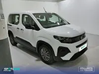 Usado Peugeot Rifter Allure 100 CV (73 kW) 2025 Blanco Monovolumen