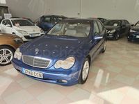 Usado Mercedes C270 Classic 170 CV (125 kW) 2002 Azul Berlina