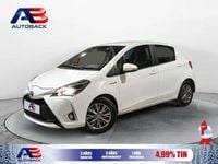 Usado Toyota Yaris Hybrid Active 99 CV (72 kW) 2020 Blanco Utilitario