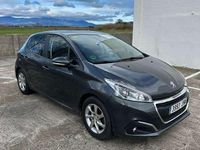 Usado Peugeot 208 Access 82 CV (60 kW) 2015 Gris Utilitario