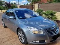 Usado Opel Insignia Sport 180 CV (132 kW) 2011 Gris / plata Berlina