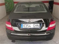 Usado Mercedes C220 Classic 150 CV (110 kW) 2008 Negro Berlina