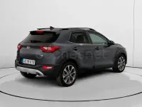 Usado Kia Stonic 120 CV (88 kW) 2019 Gris SUV