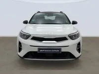 Usado Kia Stonic 101 CV (74 kW) 2021 Negro SUV