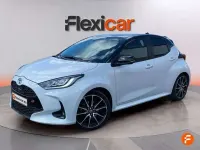 Usado Toyota Yaris Plus 131 CV (96 kW) 2024 Blanco Utilitario
