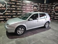 Usado VW Golf IV Highline 105 CV (77 kW) 2001 Gris / plata Berlina