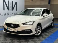 Usado Seat Leon Style 115 CV (84 kW) 2022 Blanco Berlina