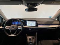 Usado VW Golf VIII Life 110 CV (80 kW) 2024 Gris / plata Berlina