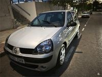 Usado Renault Clio II Authentique 65 CV (47 kW) 2003 Gris / plata Berlina