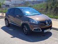 Usado Renault Captur Zen 90 CV (66 kW) 2016 Marrón SUV