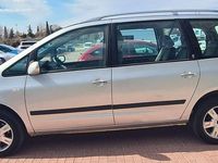 Usado Ford Galaxy Ghia 150 CV (110 kW) 2007 Gris Monovolumen