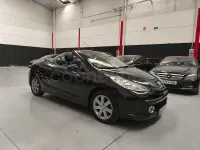 Usado Peugeot 207 CC Sport 110 CV (80 kW) 2008 Negro Descapotable