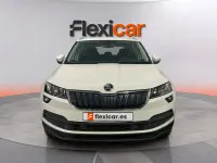 Usado Skoda Karoq Ambition 150 CV (110 kW) 2022 Blanco SUV