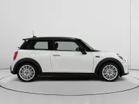 Usado Mini Cooper 136 CV (100 kW) 2023 Blanco Utilitario
