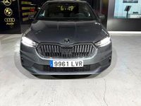 Usado Skoda Fabia 110 CV (80 kW) 2022 Gris / plata Berlina