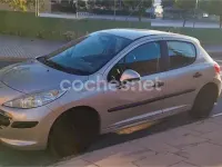 Usado Peugeot 207 75 CV (55 kW) 2009 Beige Berlina