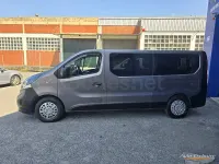 Usado Opel Vivaro 125 CV (91 kW) 2017 Gris / plata Monovolumen