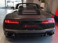 Usado Audi R8 Spyder Performance 570 CV (419 kW) 2024 Gris daytona efecto perla/negro Descapotable