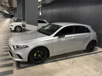 Usado Mercedes A180 116 CV (85 kW) 2020 Gris / plata Berlina