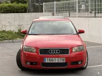 Usado Audi A3 Attraction 140 CV (102 kW) 2004 Rojo Utilitario