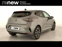 Usado Renault Clio Techno 101 CV (74 kW) 2025 Gris Utilitario