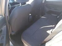 Usado Toyota Yaris Hybrid Active 116 CV (85 kW) 2025 Bronce