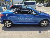 Usado Peugeot 206 CC Quiksilver 110 CV (80 kW) 2005 Azul Descapotable