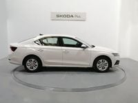 Nuevo Skoda Octavia Ambition 131 CV (96 kW) 2025 Blanco