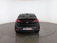 Usado Hyundai Ioniq 141 CV (103 kW) 2022 Negro Utilitario