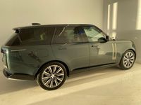 Usado Land Rover Range Rover 300 CV (220 kW) 2025 Verde SUV