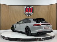 Usado Porsche Panamera Sport Turismo 462 CV (339 kW) 2018 Gris / plata Familiar