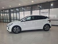 Usado Hyundai i20 100 CV (73 kW) 2025 Blanco Utilitario
