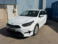 Usado Kia Ceed 136 CV (100 kW) 2022 Blanco Utilitario