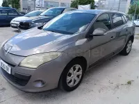 Usado Renault Mégane GrandTour Business 110 HP (80 kW) 2010 Cinzento Carrinha
