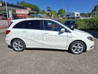 Usado Mercedes B200 136 CV (100 kW) 2012 Blanco Monovolumen