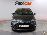 Usado Toyota Yaris Hybrid Active 99 CV (72 kW) 2019 Gris Utilitario