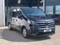 Usado Renault Trafic Equilibre 150 CV (110 kW) 2025 Gris / plata Monovolumen