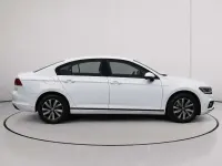 Usado VW Passat Business 122 CV (89 kW) 2022 Blanco Familiar