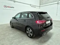 Usado Mercedes B200 150 CV (110 kW) 2022 Negro Utilitario