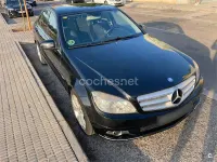 Usado Mercedes C200 Avantgarde 136 CV (100 kW) 2009 Negro Berlina