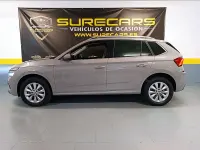 Usado Skoda Kamiq Active 115 CV (84 kW) 2020 Gris / plata SUV