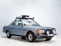 Usado Mercedes 280 185 CV (136 kW) 1977 Azul