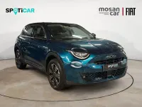 Usado Fiat 600 Mirror 100 CV (73 kW) 2025 Verde oceano SUV