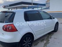 Usado VW Golf V Highline 105 CV (77 kW) 2007 Blanco Berlina