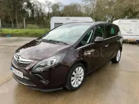 Usado Opel Zafira Tourer Excellence 130 CV (95 kW) 2013 Marrón Monovolumen